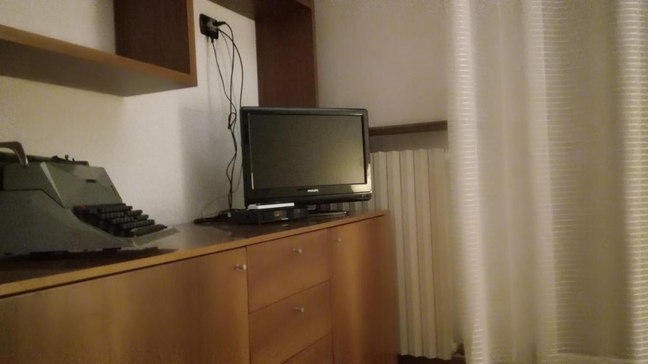 Relais Villa Lezard Lazise Oda fotoğraf